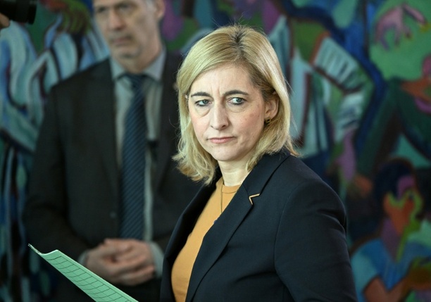 Bild vergr&ouml;&szlig;ern: Streit um Gesundheitsreform - Union macht Druck auf Ministerin Warken