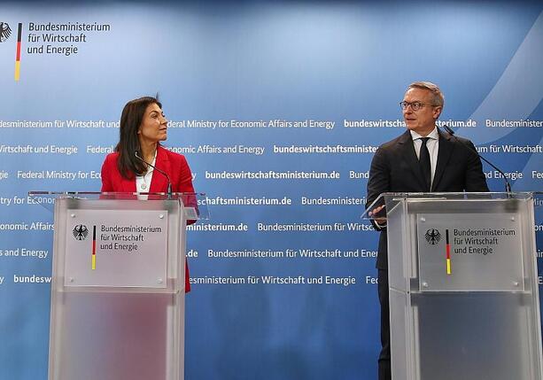 Bild vergr&ouml;&szlig;ern: Regierung will mit neuer KI-Strategie Innovationen entfesseln