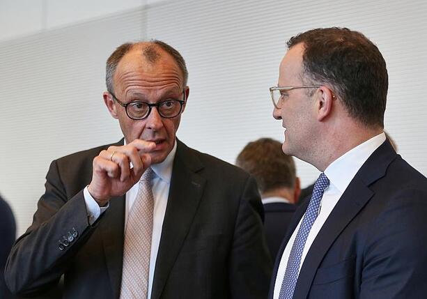 Bild vergr&ouml;&szlig;ern: Forsa: Union fällt immer weiter hinter AfD zurück