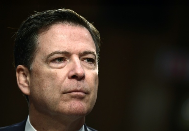 Bild vergr&ouml;&szlig;ern: Ex-FBI-Direktor Comey wegen mutmaßlicher Bedrohung von Trumps Leben angeklagt