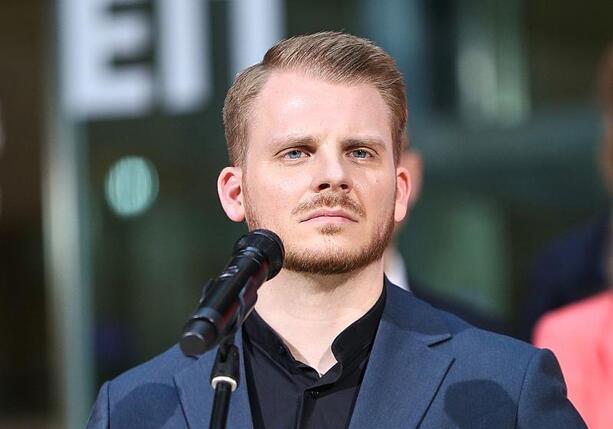 Bild vergr&ouml;&szlig;ern: SPD-General wirft Union Unehrlichkeit in Schuldenbremse-Debatte vor