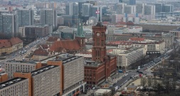 Nach Rücktritt von Berliner Kultursenatorin Wedl-Wilson: Finanzsenator Evers übernimmt