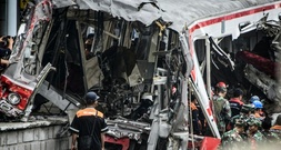 Mittlerweile 16 Tote durch schweres Zugunglück in Indonesien - alle Opfer Frauen