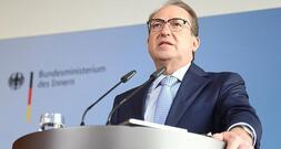 Dobrindt sieht neue digitale Befugnisse als 