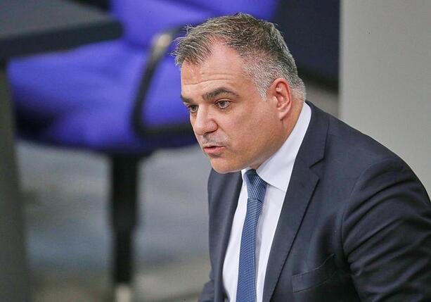 Bild vergr&ouml;&szlig;ern: SPD unterstützt Linnemann-Plan zur Reduzierung der Krankenkassen