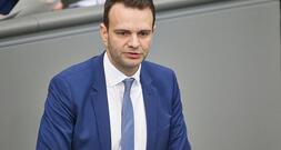 CSU-Politiker verteidigt sein Steuerkonzept