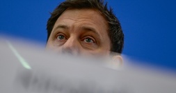 Klingbeil rechtfertigt hohe Neuverschuldung