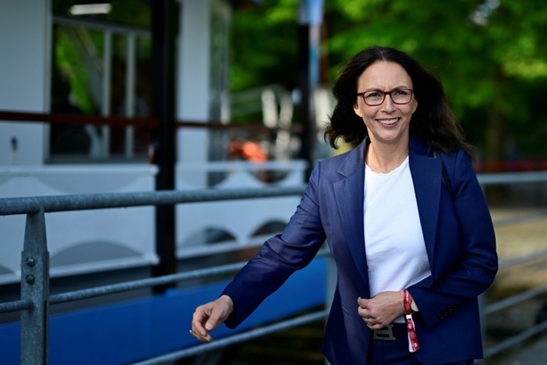 Bild vergr&ouml;&szlig;ern: DGB-Chefin Fahimi droht mit Protesten gegen Sozialreformen