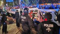 Rangeleien mit der Polizei zum Start der Walpurgisnacht in Berlin