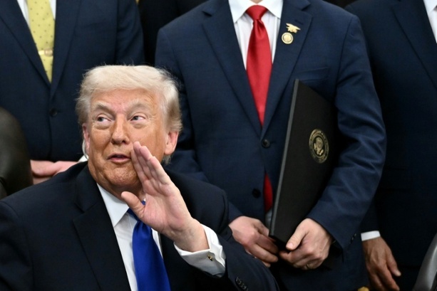 Bild vergr&ouml;&szlig;ern: Trump lehnt Tragen von schusssicherer Weste aus ästhetischen Bedenken ab