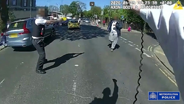 Bild vergr&ouml;&szlig;ern: Großbritannien hebt Terrorwarnstufe nach Angriff auf britische Juden auf hoch an
