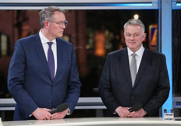 Bild vergr&ouml;&szlig;ern: CDU und SPD in Rheinland-Pfalz stimmen für Koalitionsvertrag