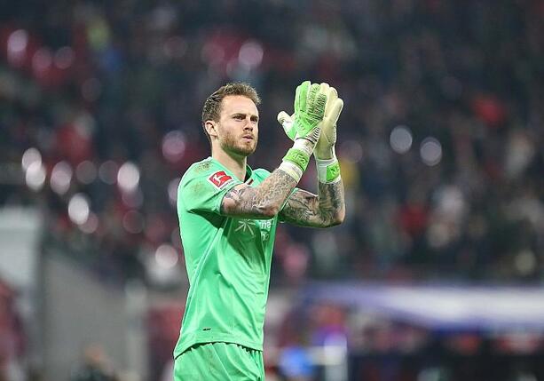 Bild vergr&ouml;&szlig;ern: 1. Bundesliga: Leverkusen triumphiert im Topspiel gegen Leipzig