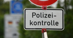 Dobrindt will trotz gesunkener Migrationszahlen Grenzkontrollen fortsetzen