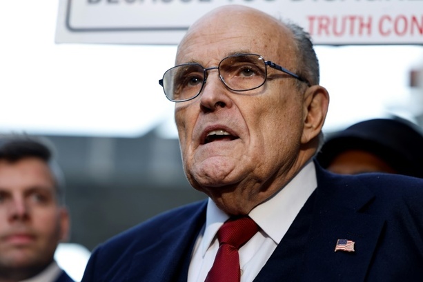 Bild vergr&ouml;&szlig;ern: Sprecher: New Yorker Ex-Bürgermeister Giuliani in kritischem Zustand im Krankenhaus