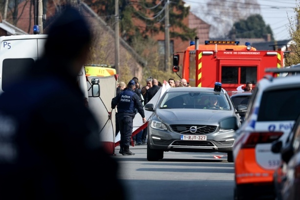 Bild vergr&ouml;&szlig;ern: Sieben Tote bei Karnevalsumzug in Belgien: Raser vor Gericht