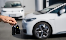 Materialmangel und Kaufzurückhaltung: Autobranche 