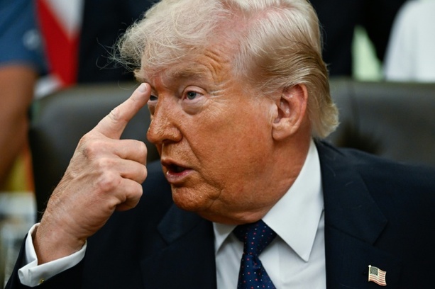 Bild vergr&ouml;&szlig;ern: Trump nennt Iran-Krieg kleines Scharmützel und appelliert an Teheran