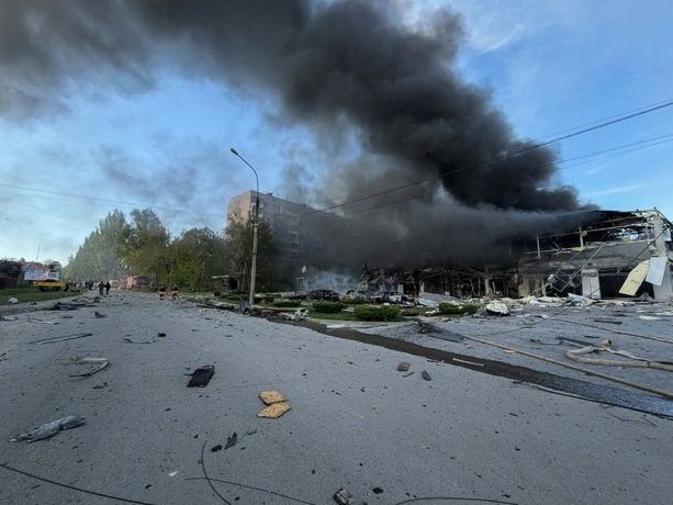 Bild vergr&ouml;&szlig;ern: Mindestens 17 Tote bei russischen Angriffen auf Kramatorsk und Saporischschja