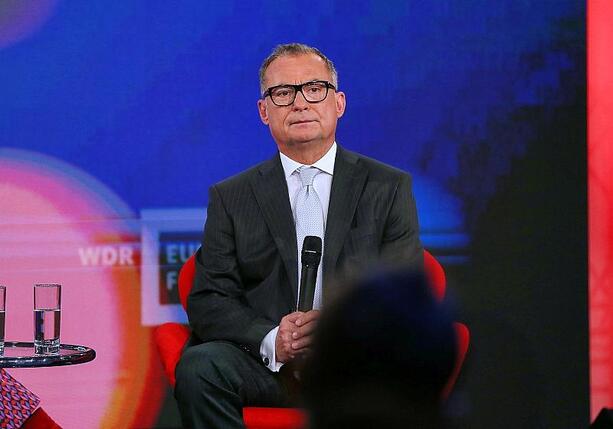 Bild vergr&ouml;&szlig;ern: Nagel lobt Altersvorsorgedepot und fordert höheres Rentenalter
