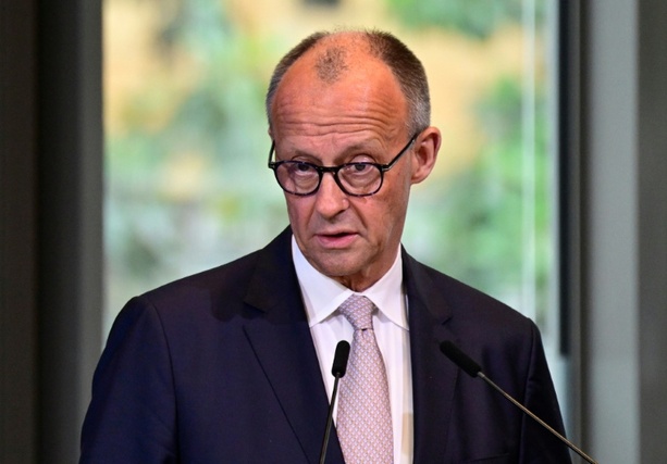 Bild vergr&ouml;&szlig;ern: Juso-Chef Türmer: Merz verschärft Erschöpfung in Deutschland