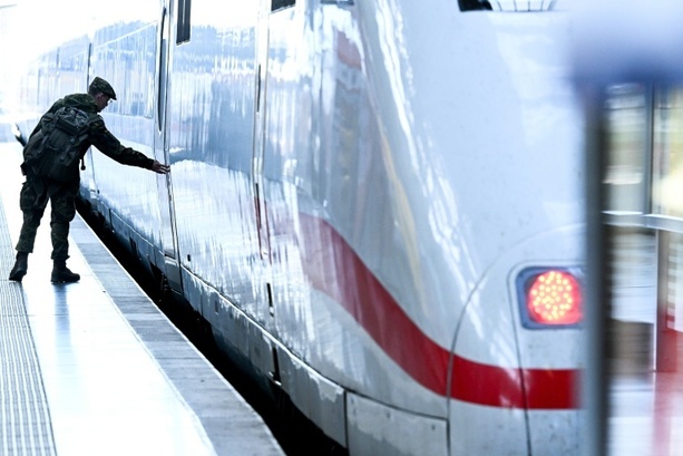 Bild vergr&ouml;&szlig;ern: EU-Kommission will lange Zugreisen einfacher machen