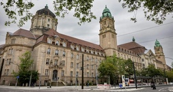 Gericht zieht Immobilien im Wert von fast halber Million Euro von 36-Jähriger ein
