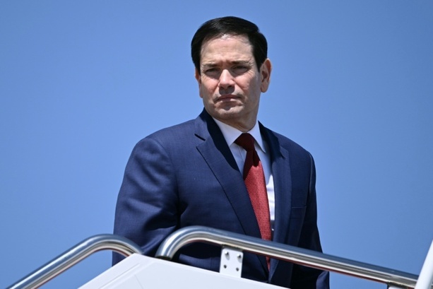 Bild vergr&ouml;&szlig;ern: Bild von US-Außenminister Rubio im Trainingsanzug geht viral