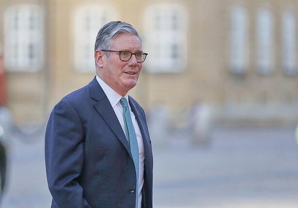 Bild vergr&ouml;&szlig;ern: Druck auf Starmer wächst weiter - Gesundheitsminister tritt zurück