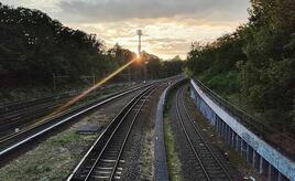 Bahnbranche fordert Reform der Trassenpreise von Schnieder