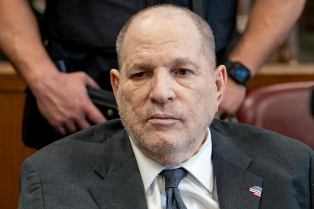 Bild vergr&ouml;&szlig;ern: Erneut Vergewaltigungsprozess gegen Harvey Weinstein geplatzt