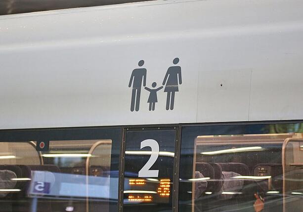 Bild vergr&ouml;&szlig;ern: Deutsche Bahn verschenkt BahnCard 25 an Jugendliche