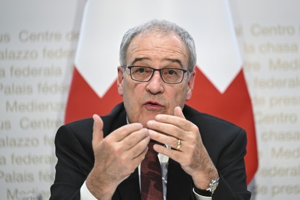 Bild vergr&ouml;&szlig;ern: Merz empfängt Schweizer Bundespräsidenten Parmelin im Kanzleramt