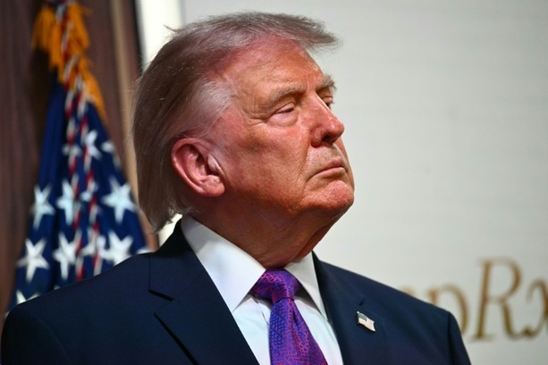 Bild vergr&ouml;&szlig;ern: Trump: Angriff auf den Iran nach positiver Entwicklung bei Gesprächen verschoben