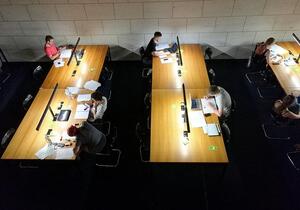 Studie: Studenten nutzen KI mit gemischten Gefühlen