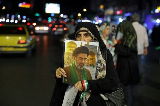 Bild vergr&ouml;&szlig;ern: Chamenei ruft die Menschen im Iran zum Kinderkriegen auf