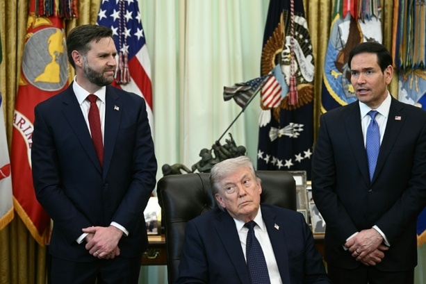 Bild vergr&ouml;&szlig;ern: US-Vizepräsident Vance verteidigt Truppenreduzierung in Europa - Rubio reist zu Nato-Treffen