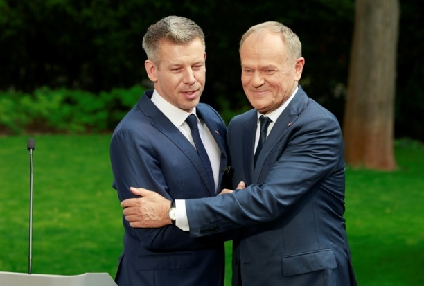 Bild vergr&ouml;&szlig;ern: Polen und Ungarn wollen in Brüssel enger zusammenarbeiten - Magyar zu Besuch in Warschau
