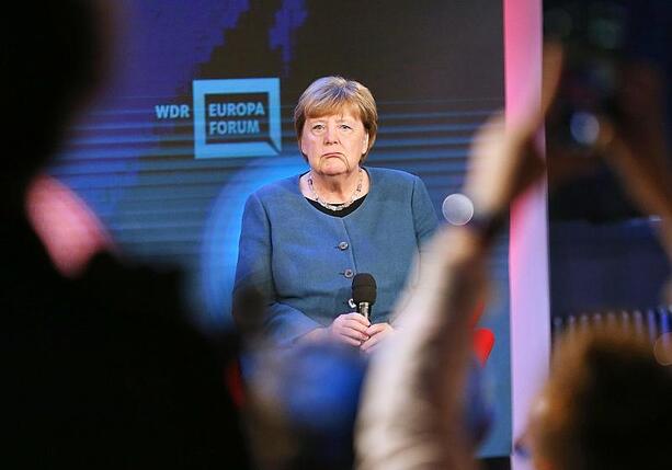 Bild vergr&ouml;&szlig;ern: Ex-Trump-Berater wirft Merkel leichtgläubigen Umgang mit Putin vor