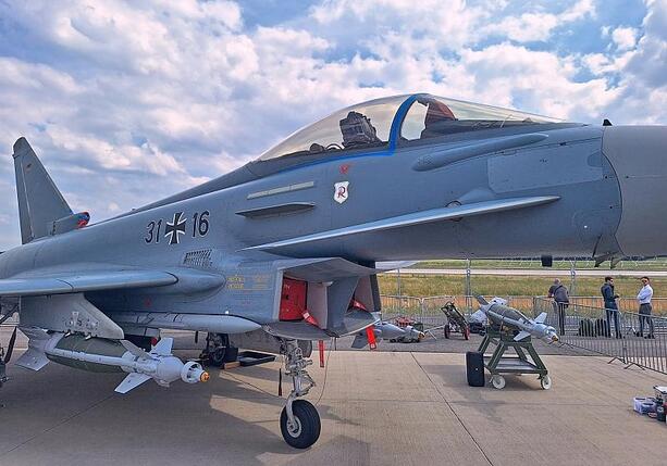 Bild vergr&ouml;&szlig;ern: Regierung und Bundeswehr üben Krisenreaktion auf Flugzeugentführung