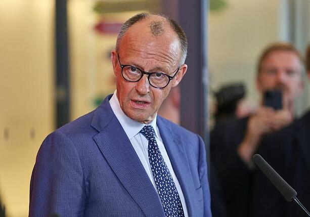 Bild vergr&ouml;&szlig;ern: Unionsabgeordnete ziehen rote Linien für Merz