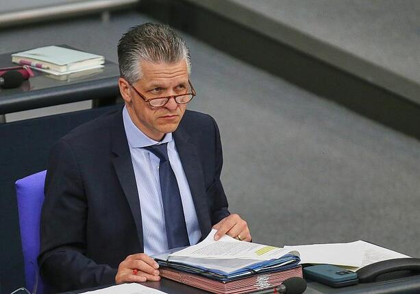 Bild vergr&ouml;&szlig;ern: Rentenkommission: Ergebnisse laut Kanzleramtschef noch nicht final