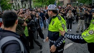 Hunderte türkische Studenten demonstrieren gegen Schließung von liberaler Uni