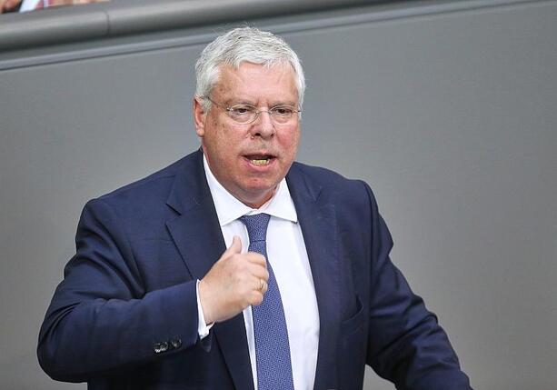 Bild vergr&ouml;&szlig;ern: CDU-Außenexperte Hardt wirft Putin Staatsterrorismus vor