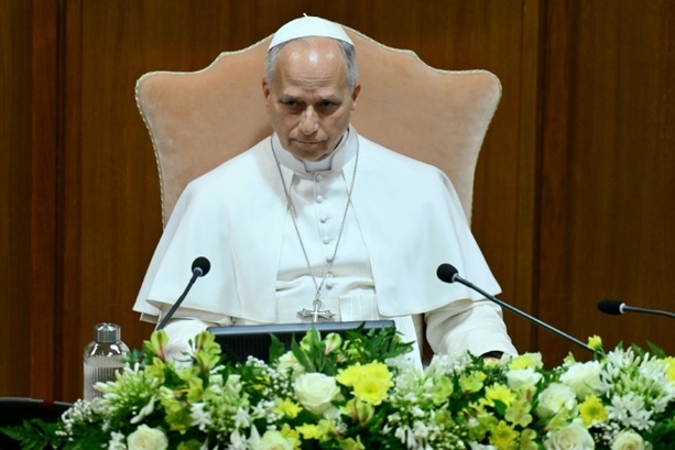 Bild vergr&ouml;&szlig;ern: Papst Leo XIV. ruft in Enzyklika zur Entwaffnung von Künstlicher Intelligenz auf
