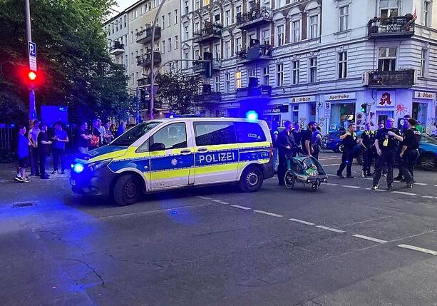 Bild vergr&ouml;&szlig;ern: Wieder heftige Schießerei in Berlin-Kreuzberg auf offener Straße