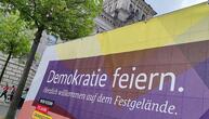 NRW kritisiert Kürzungen bei Demokratieprogramm