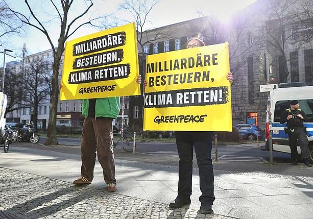 Bild vergr&ouml;&szlig;ern: Greenpeace kritisiert wachsende Zahl an Superreichen