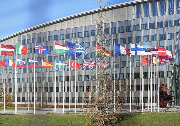 Bild vergr&ouml;&szlig;ern: US-Kürzungen bei Nato: Union drängt auf Strategie für Bundeswehr