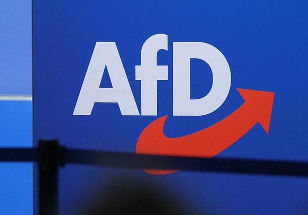 Bild vergr&ouml;&szlig;ern: AfD könnte bei Wahlsieg in Sachsen-Anhalt 2.500 Stellen besetzen